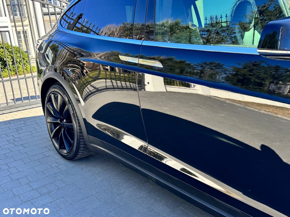 Tesla Model X Performance - 13