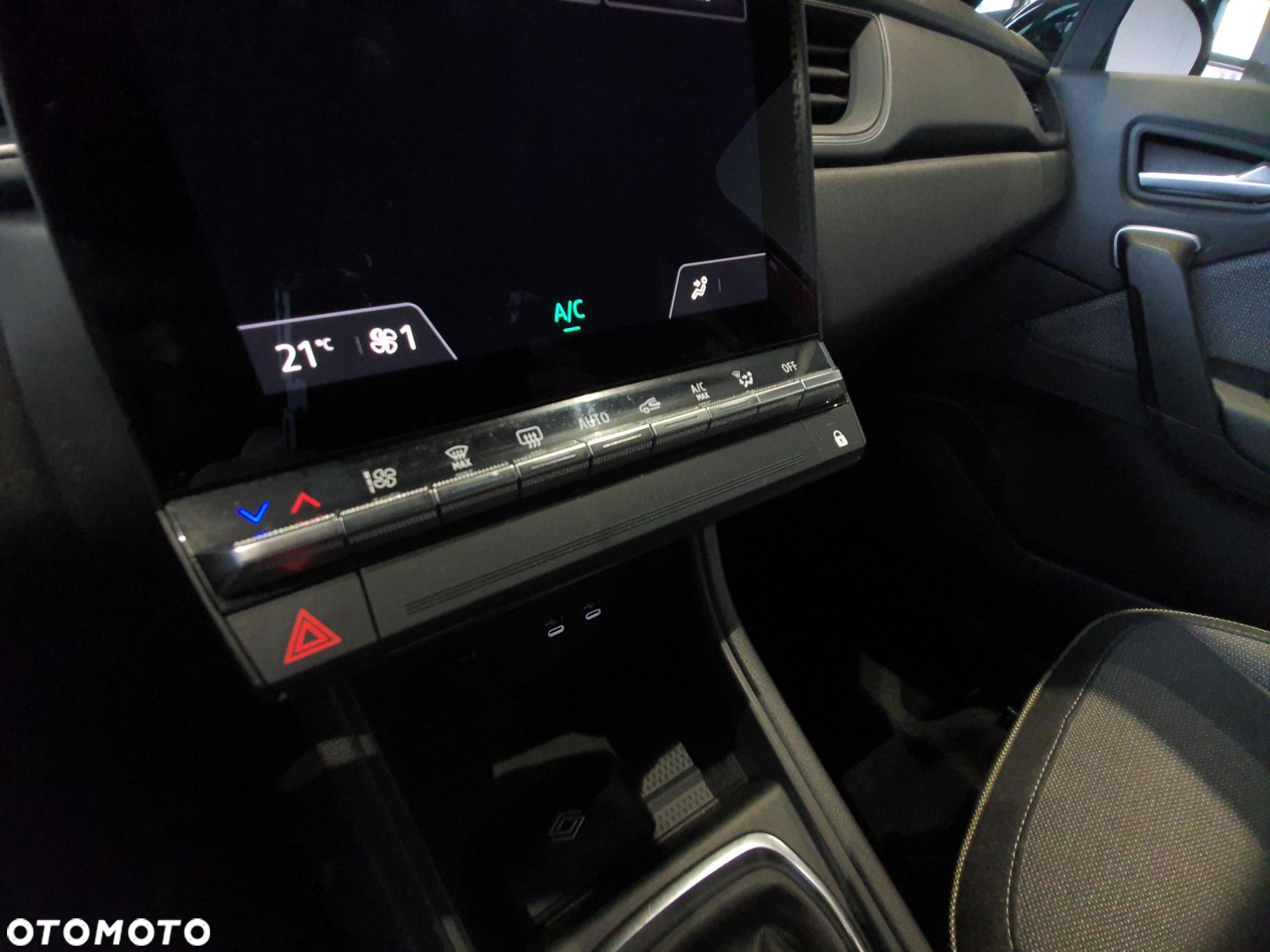 Renault Captur - 11