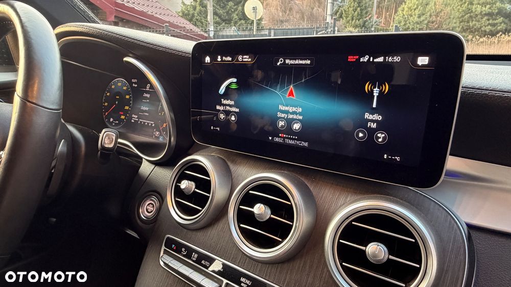 Mercedes-Benz GLC 300 4Matic 9G-TRONIC AMG Line Plus - 22