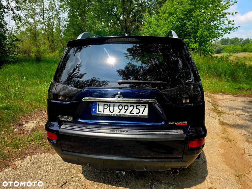 Mitsubishi Outlander - 3