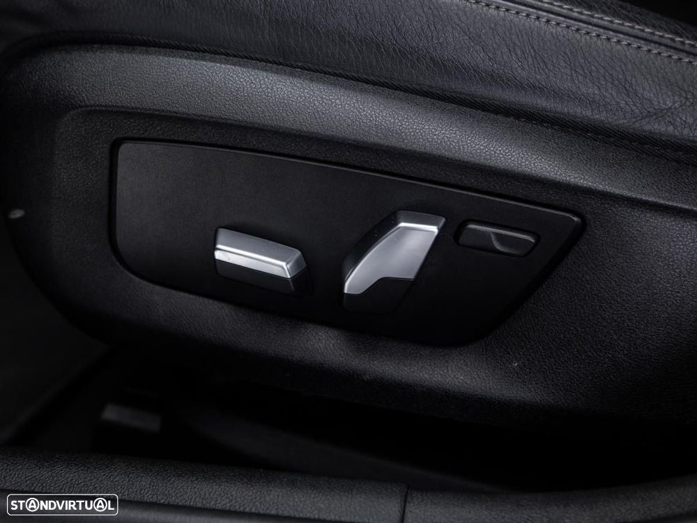BMW 520 i Pack Desportivo M - 21