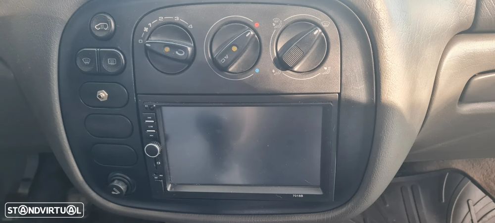 Ford Galaxy 1.9 TD - 3