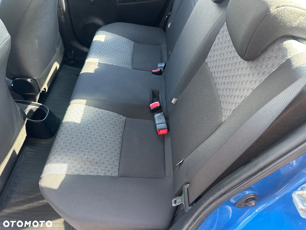 Toyota Yaris 1.33 Active - 26
