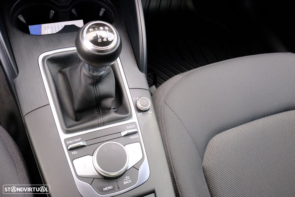 Audi A3 Sportback 30 TDI - 19