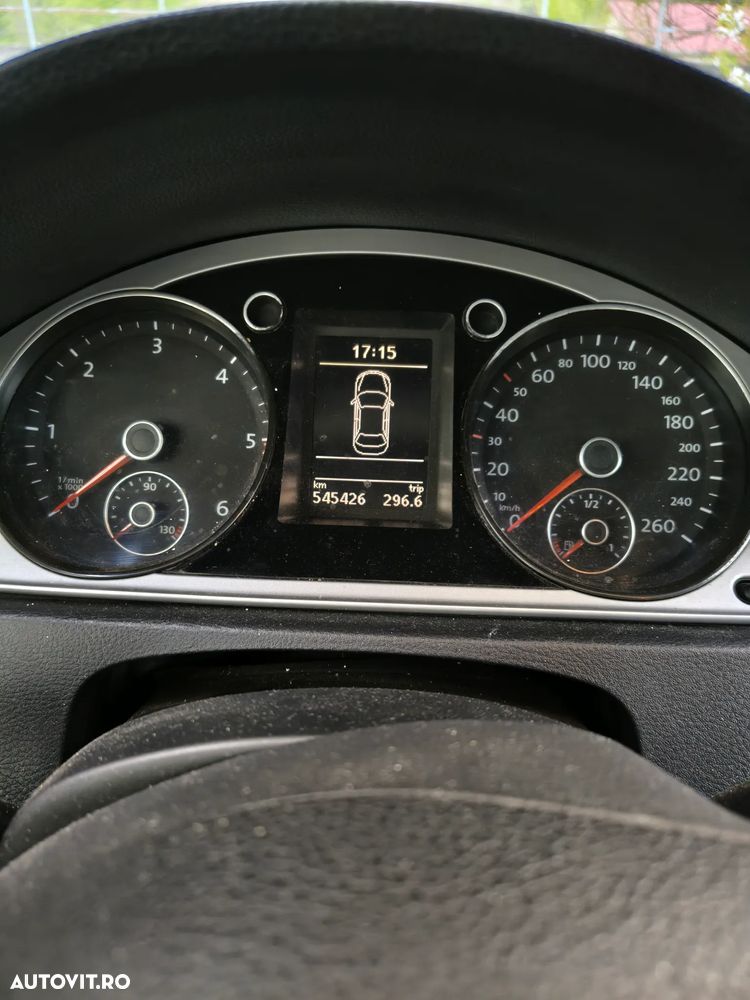 Volkswagen Passat 1.6 TDI BlueMotion Technology Comfortline - 3