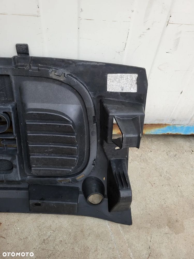 Kratka środkowa zderzaka Citroen Berlingo IV - 8