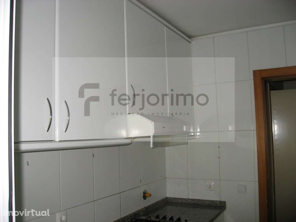 Apartamento T2 Centro - ARRENDAMENTO - Grande imagem: 5/29