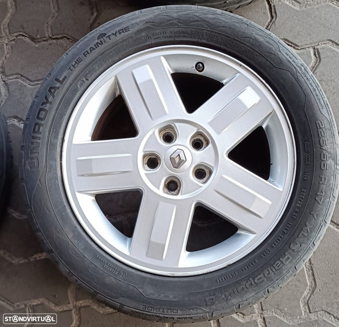Jantes Renault R17 com pneus 225/55 furação 5x108 ET50 - 4