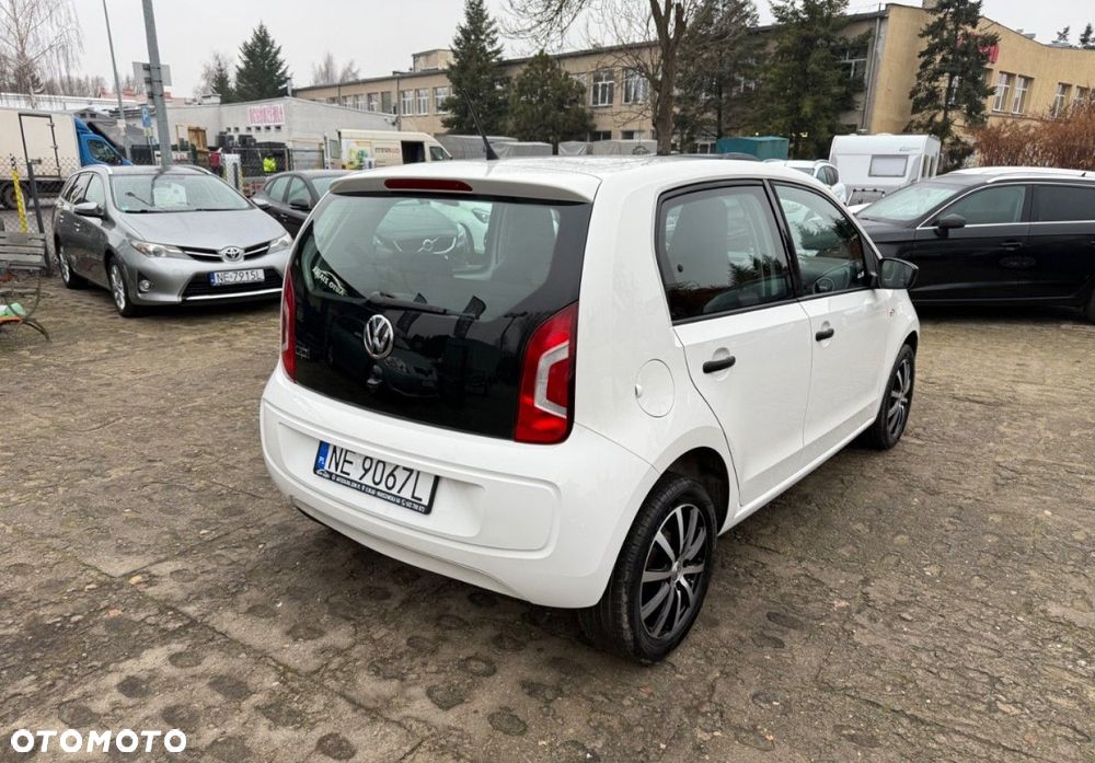 Volkswagen up! - 8