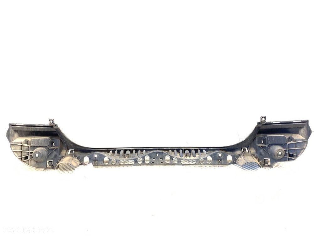 ŚLIZG ZDERZAKA TYŁ ŚRODKOWY  BMW 5 (F10) 2009 - 2016 520 d 135 kW [184 KM] olej napędowy 2010 - - 3