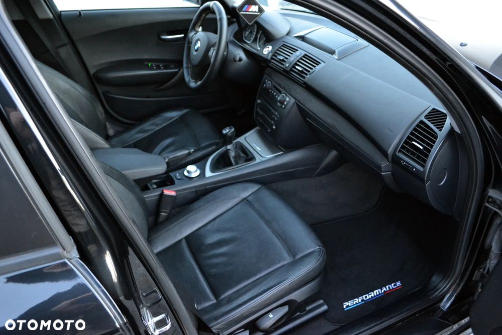 BMW Seria 1 120d DPF - 12