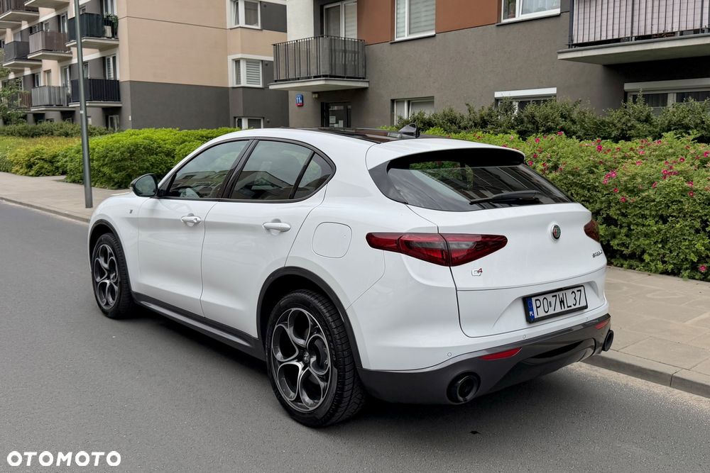 Alfa Romeo Stelvio 2.0 Turbo TI Q4 - 3