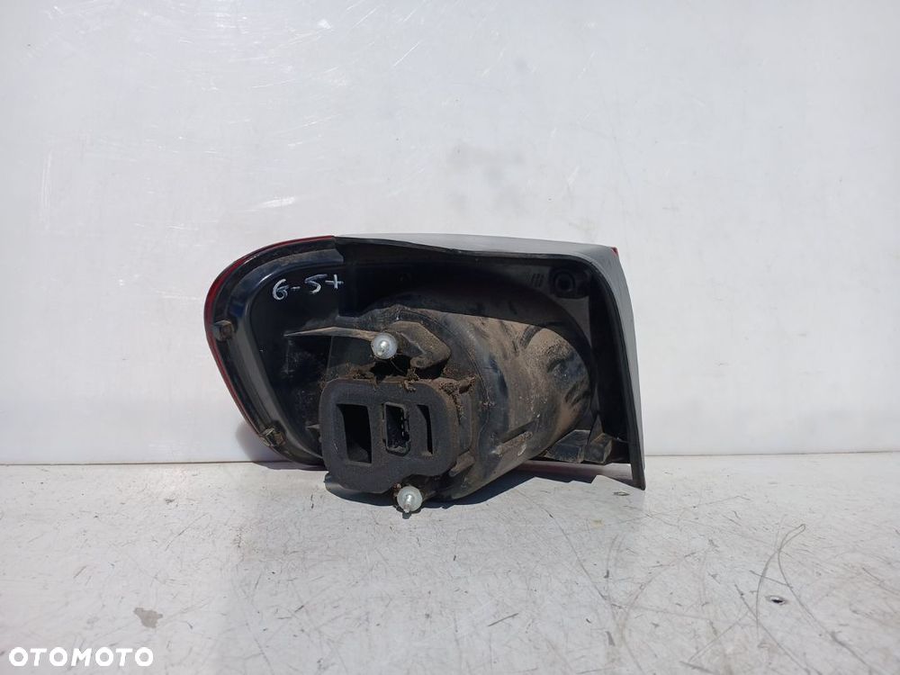 LAMPA TYŁ TYLNA PRAWA VOLKSWAGEN GOLF V 5 + PLUS LED 5M0945096M - 2