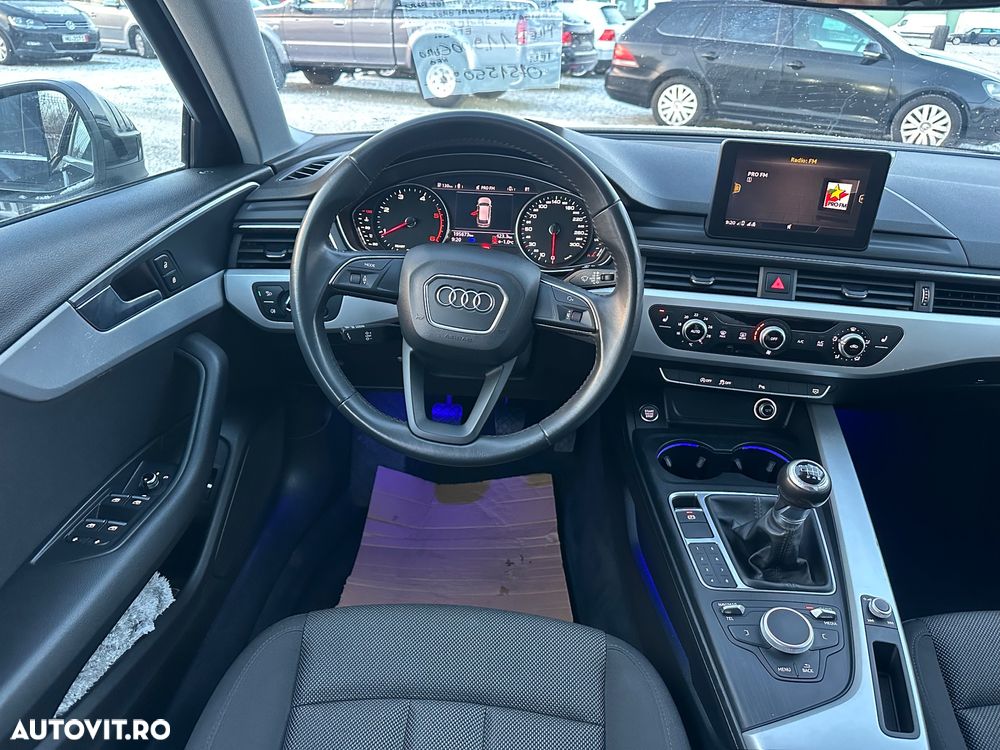 Audi A4 Avant 2.0 TDI DPF Ambiente - 12