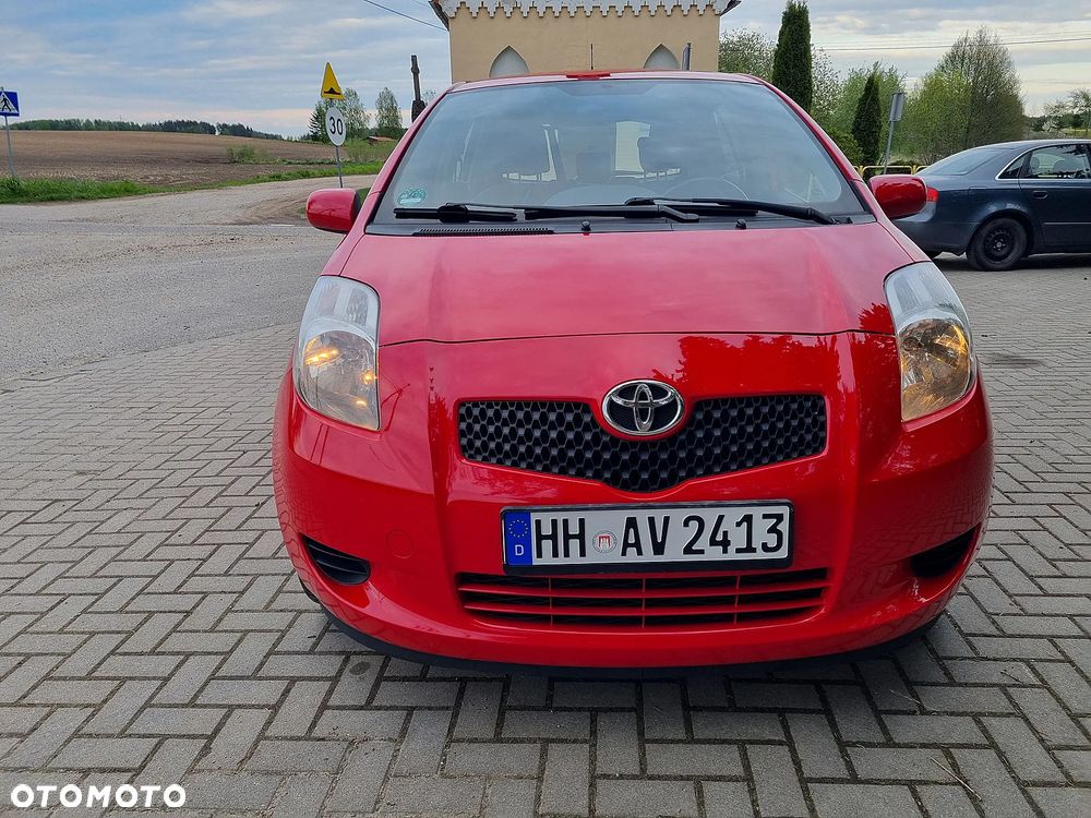 Toyota Yaris 1.3 Sol - 8