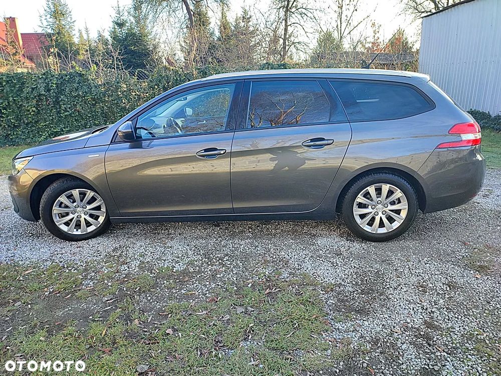 Peugeot 308 SW PureTech 110 Stop & Start Style - 28