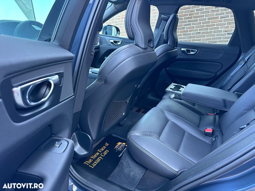 Volvo XC 60 B4 MHEV AT8 AWD R-Design - 18