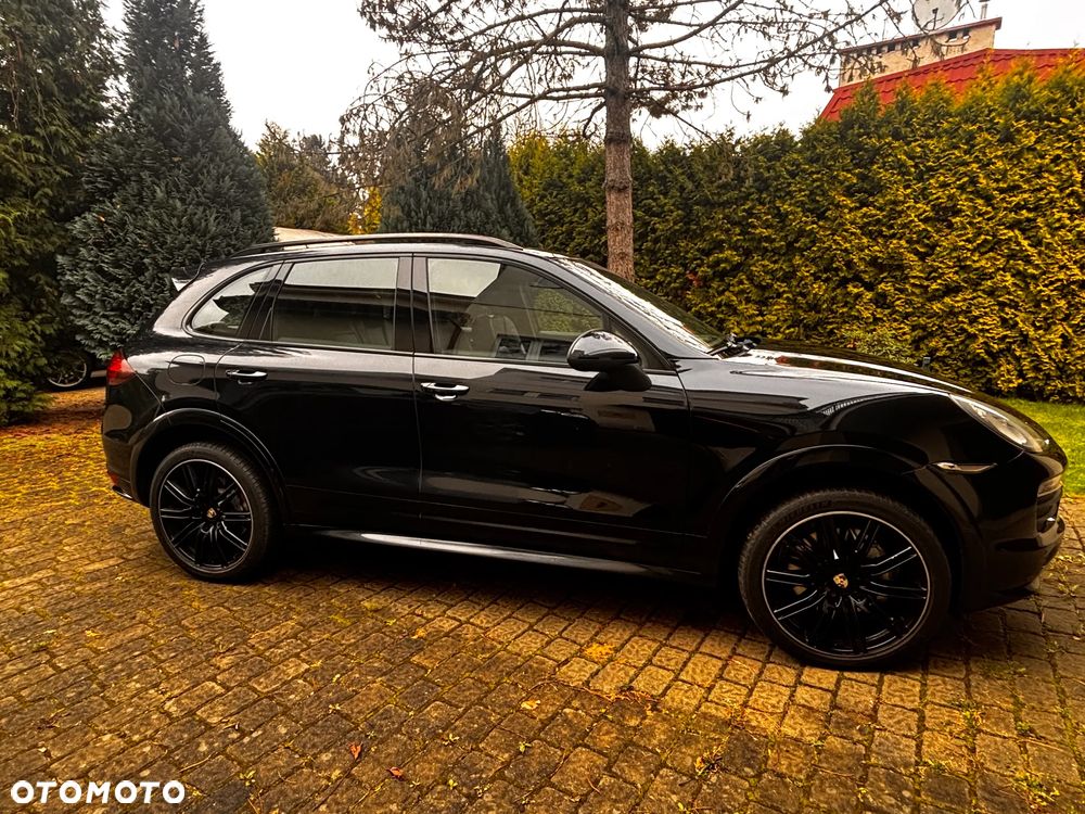 Porsche Cayenne 2011 photo 3