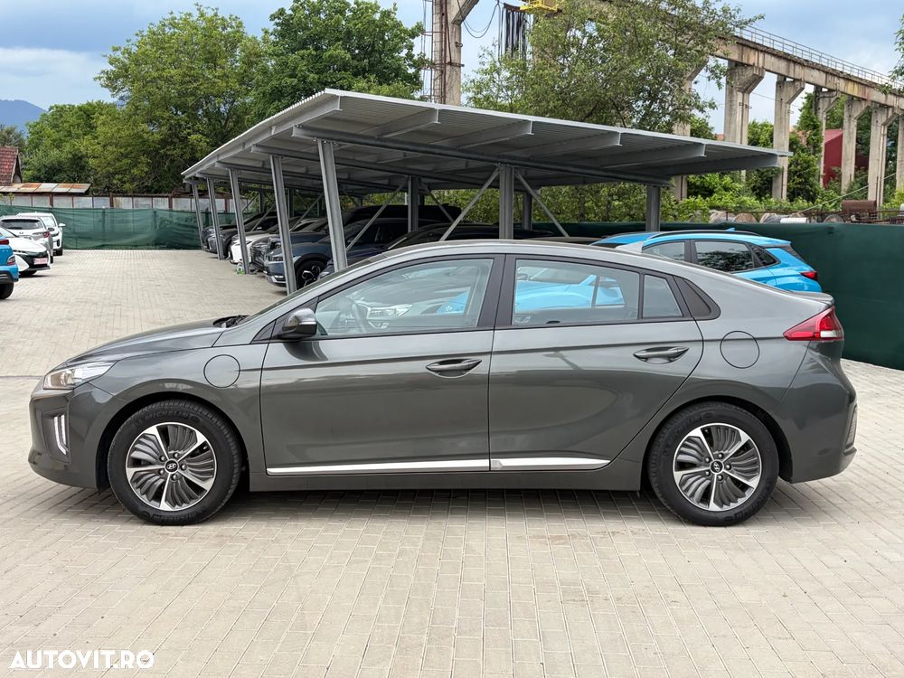 HYUNDAI Ioniq 2022 — imagine 5
