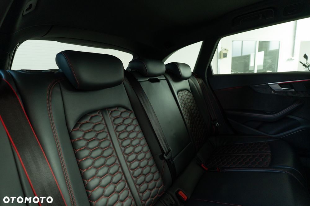 Audi RS4 Avant - 20