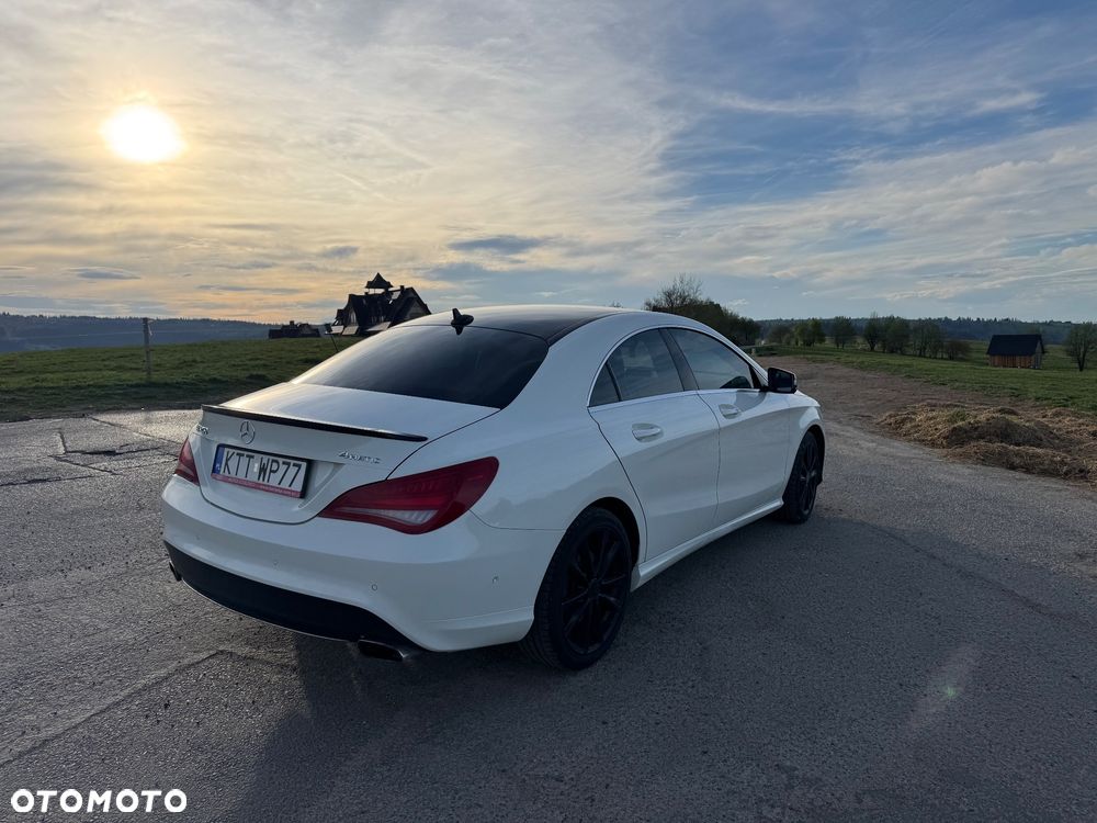 Mercedes-Benz CLA 250 4-Matic - 3