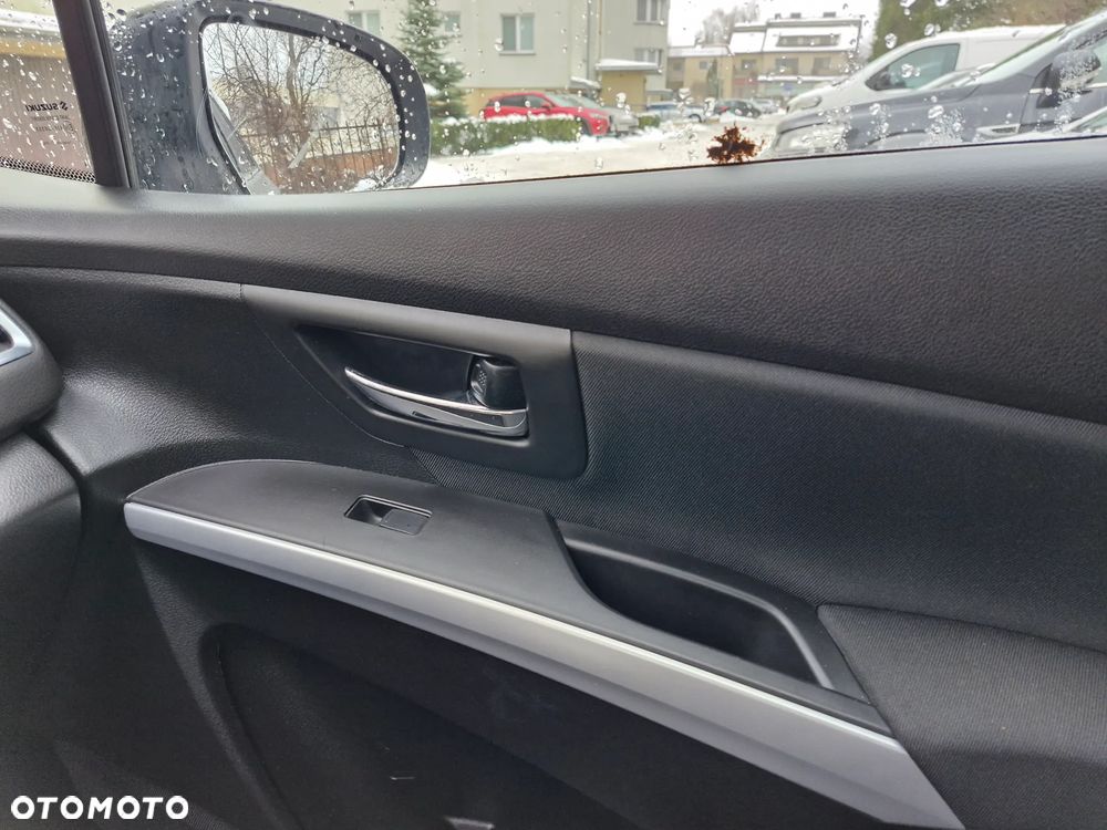 Suzuki SX4 S-Cross 1.0 T Premium - 11