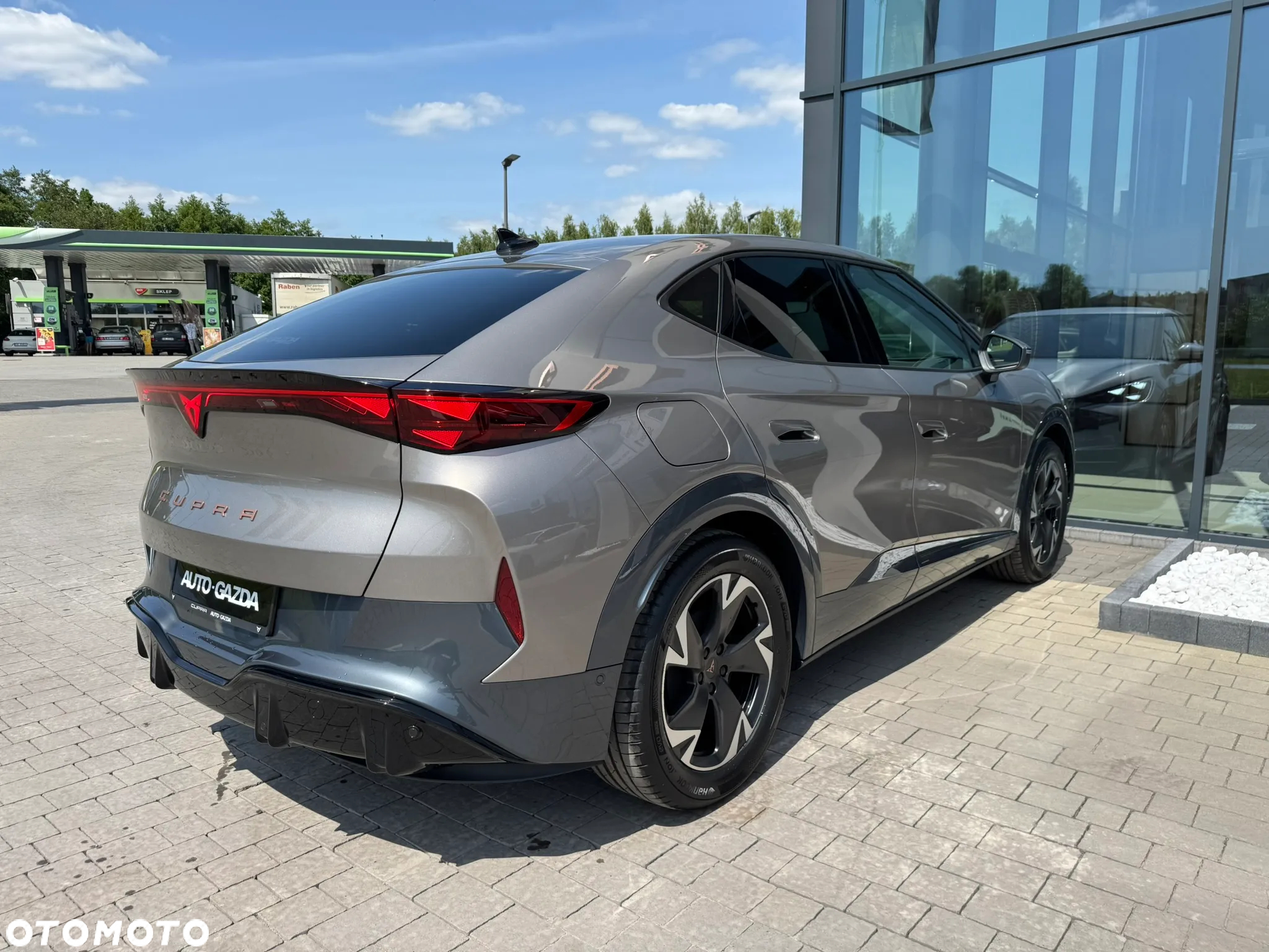 Cupra Tavascan - 7