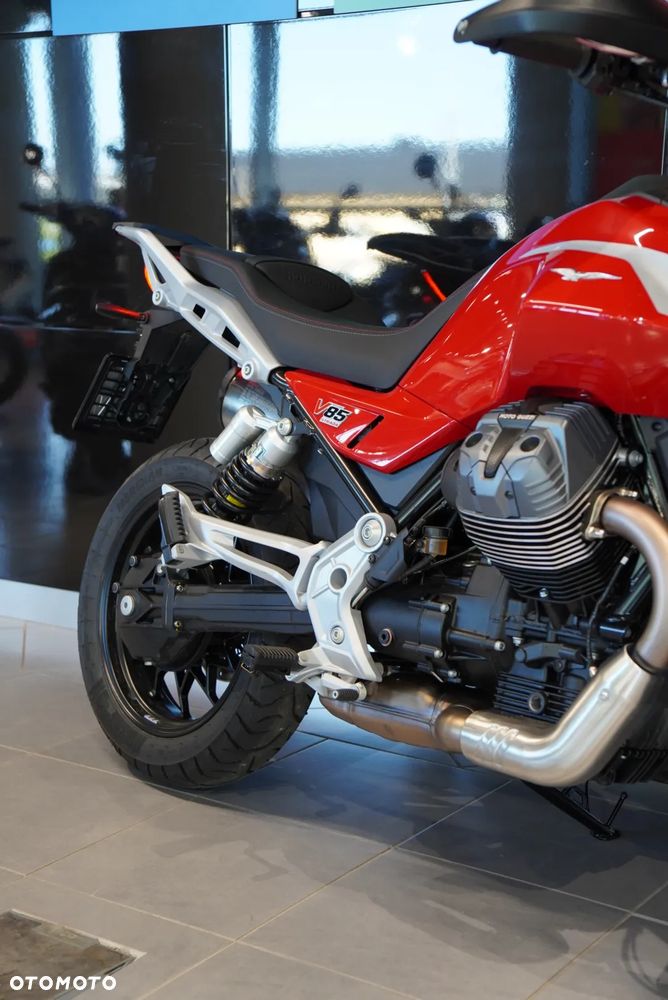 Moto Guzzi V85 - 5