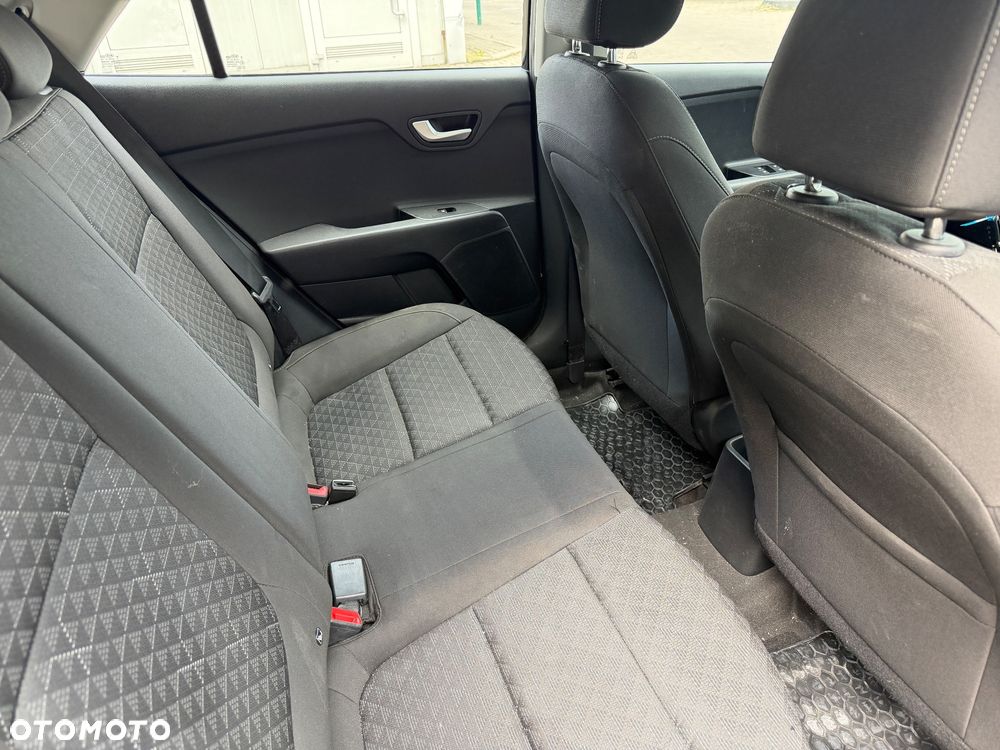 Kia Rio 1.2 M - 6