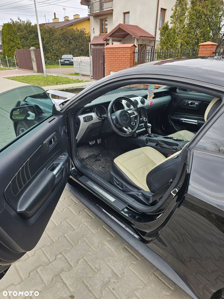 Ford Mustang - 15