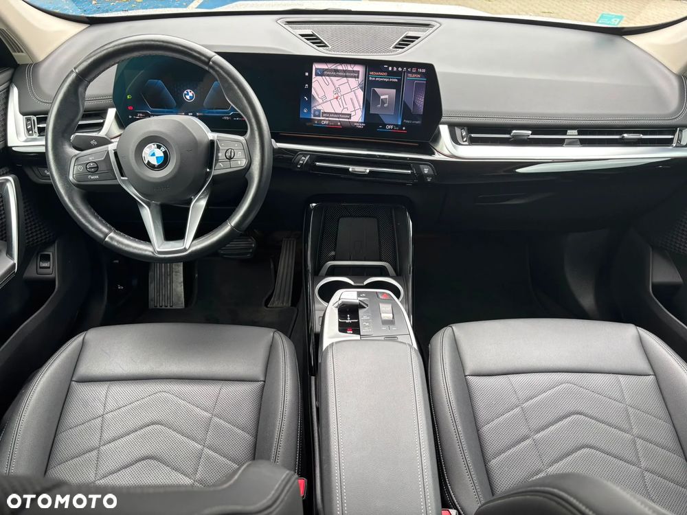 BMW X1 sDrive18i xLine - 9