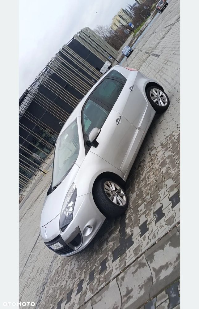 Renault Scenic - 1