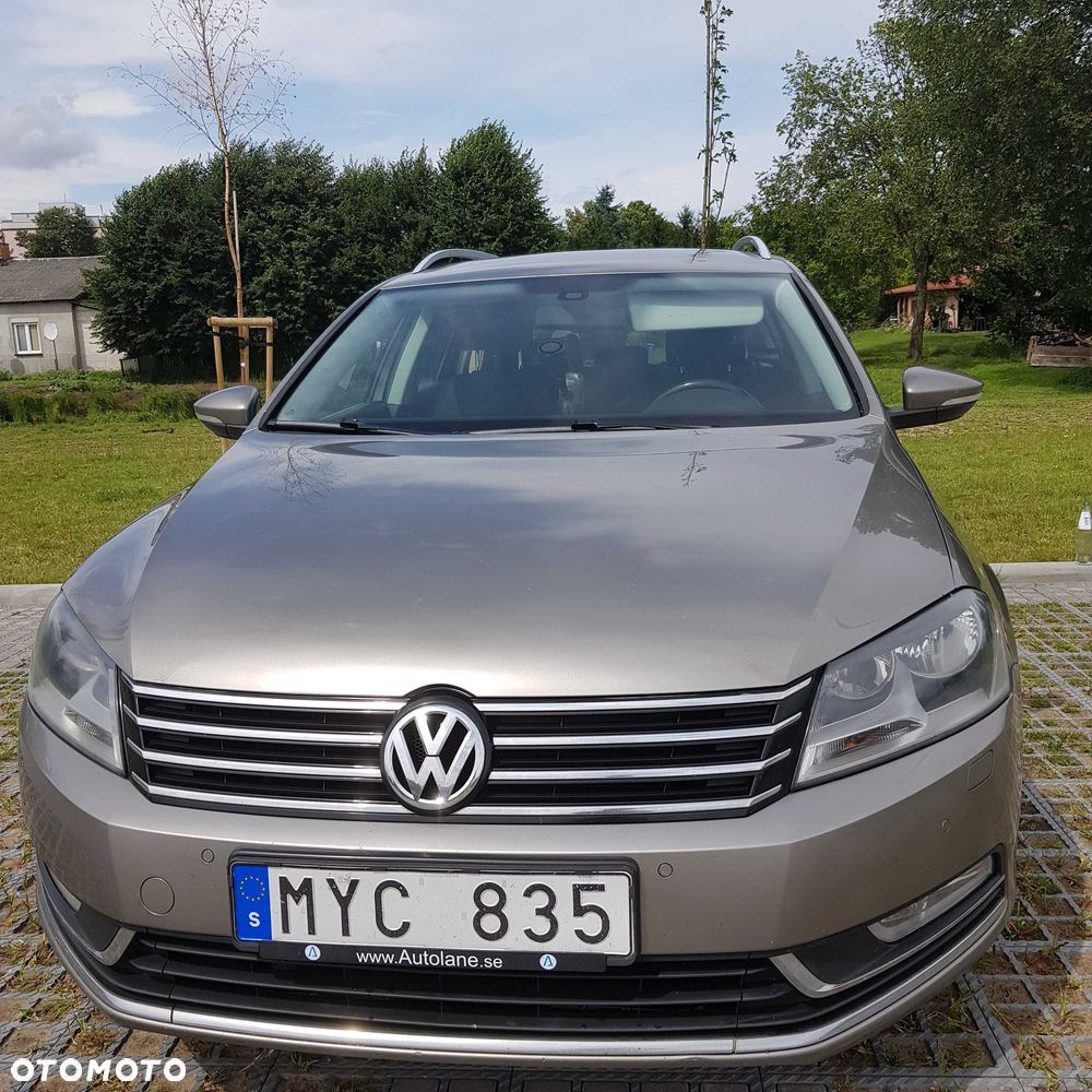 Volkswagen Passat - 2