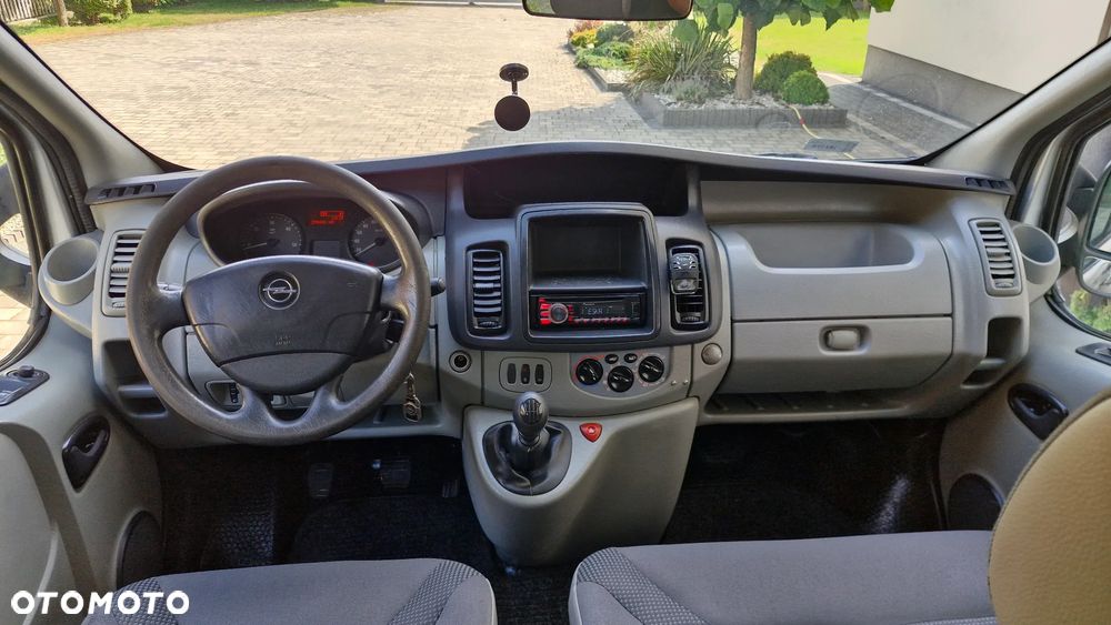 Opel Vivaro - 19