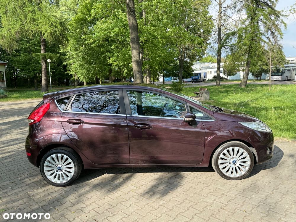 Ford Fiesta - 10