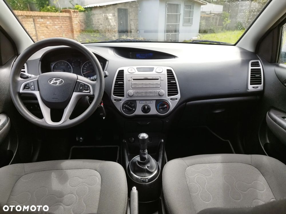 Hyundai i20 - 11