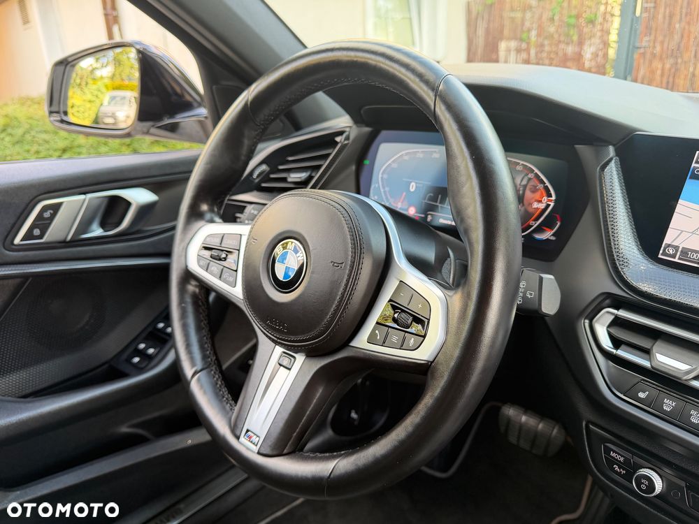 BMW Seria 1 118i M Sport Shadow - 31