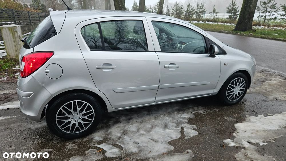 Opel Corsa 1.4 16V Automatik Sport - 4