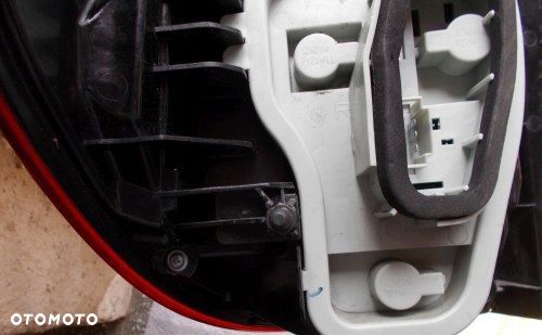 SKODA YETI LED 12-17 PRAWA TYLNA LAMPA ORYGINAŁ - 6