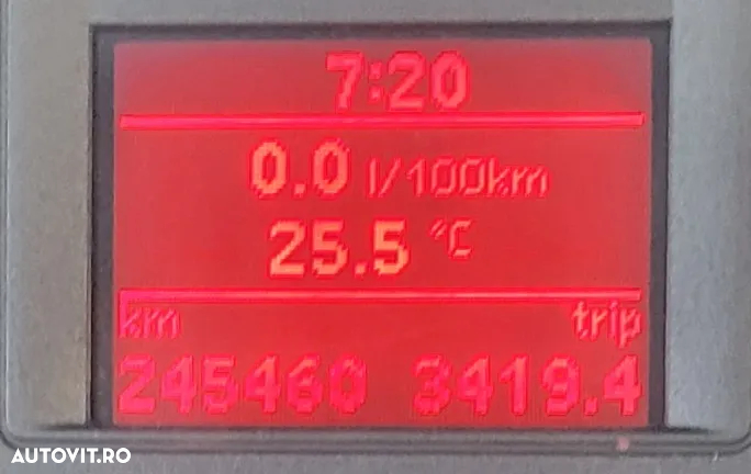 Volkswagen Golf 1.9 TDI DPF Individual - 8