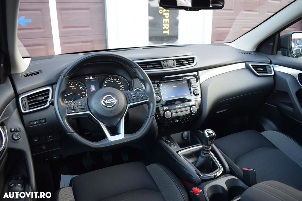 Nissan Qashqai 1.6 DIG-T TEKNA - 17