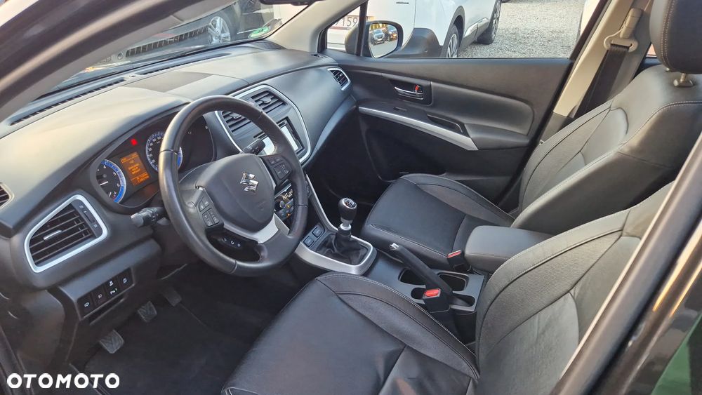 Suzuki SX4 S-Cross 1.6 DDiS 4x2 limited+ - 12