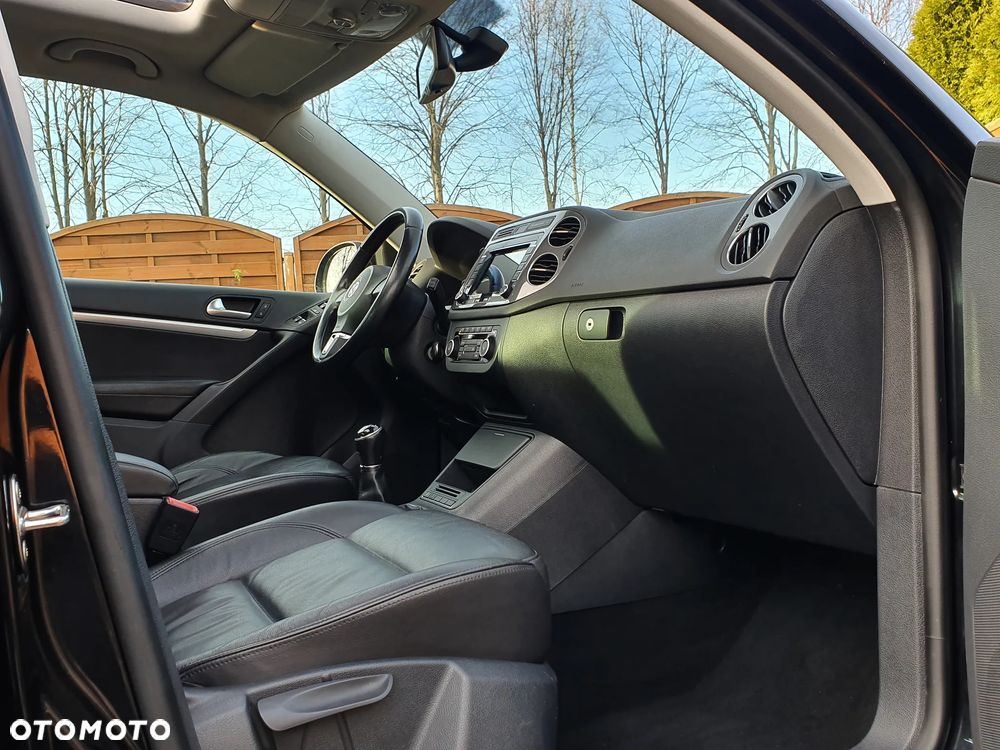 Volkswagen Tiguan - 14