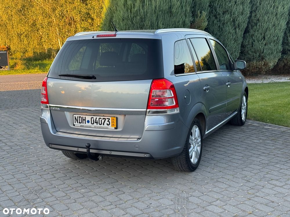 Opel Zafira - 12