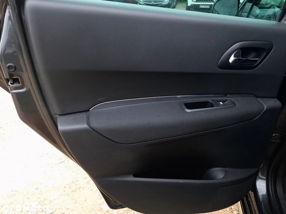 Peugeot 3008 BlueHDi 120 Stop & Start Style - 26