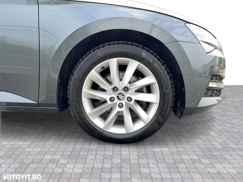 Skoda Superb 2.0 TDI DSG Ambition - 7