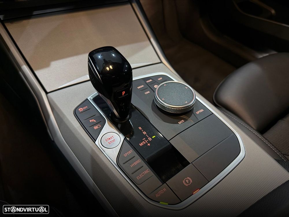 BMW 320 e Line Sport Auto - 28