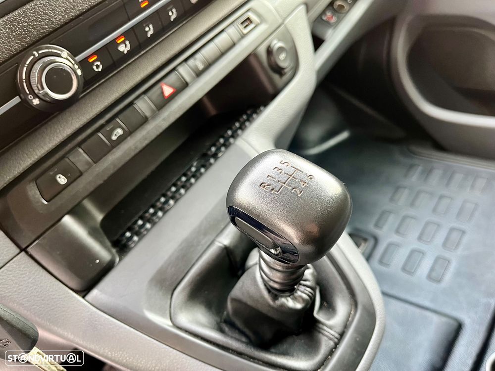 Peugeot Expert 2.0 HDI Versão Longa - 31