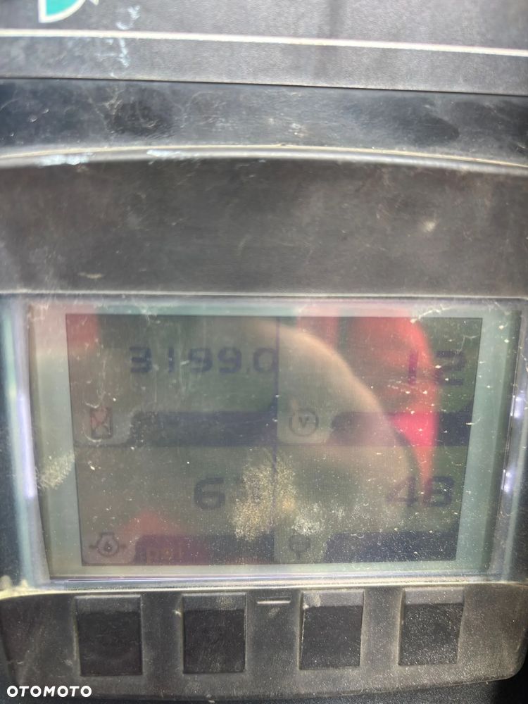 Genie S-85 - 8