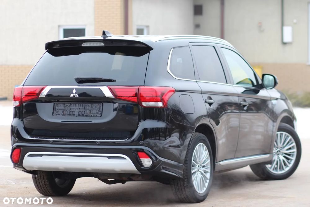 Mitsubishi Outlander 2.4 4WD Diamant+ - 8